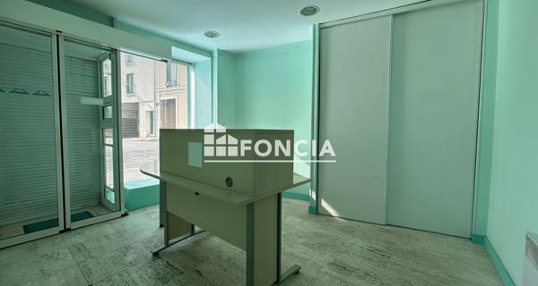 Location Local commercial 2 pièces 50 m² - ÉTampes 91150