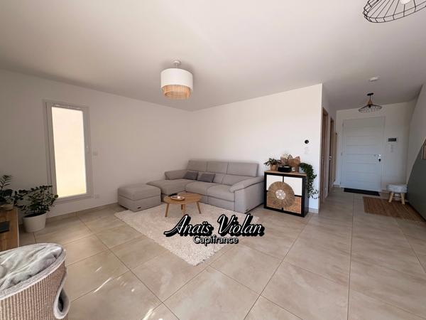 Maison individuelle à vendre 5 pièces avec terrasse et piscine SAINT BAUZILLE DE MONTMEL (34)