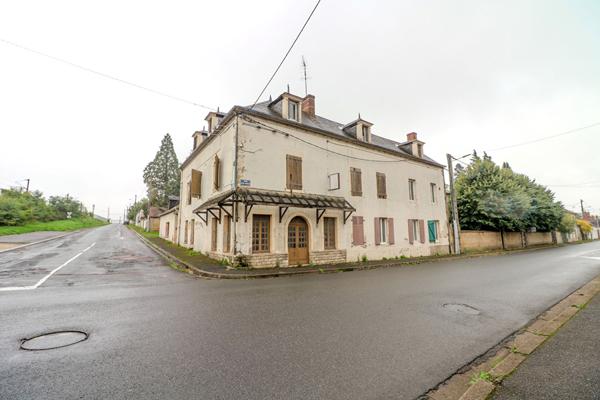Immeuble La Guerche Sur L Aubois, investissement, 2h30 Paris, location