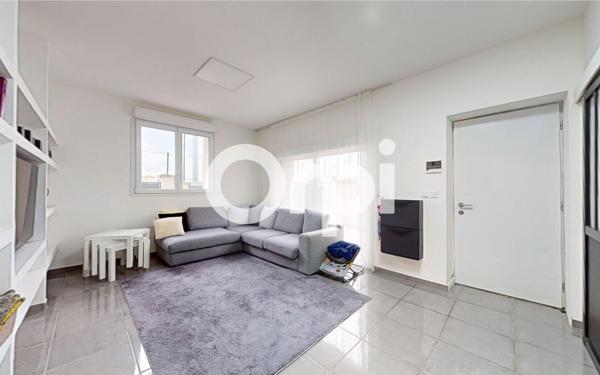 Appartement à vendre    8 pièces • 200 m2 Bron