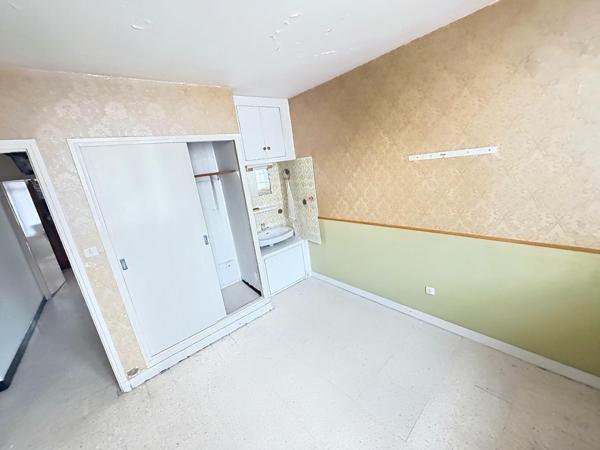 T5 LUMINEUX TRAVAUX A PREVOIR
