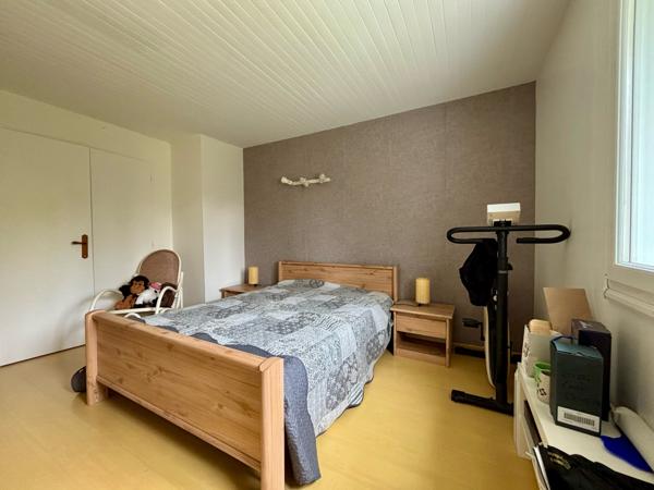 Villa 10 pièce(s) 7 chambre(s) 250 m²