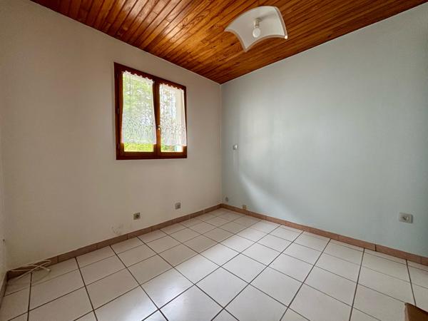 Villa 10 pièce(s) 7 chambre(s) 250 m²