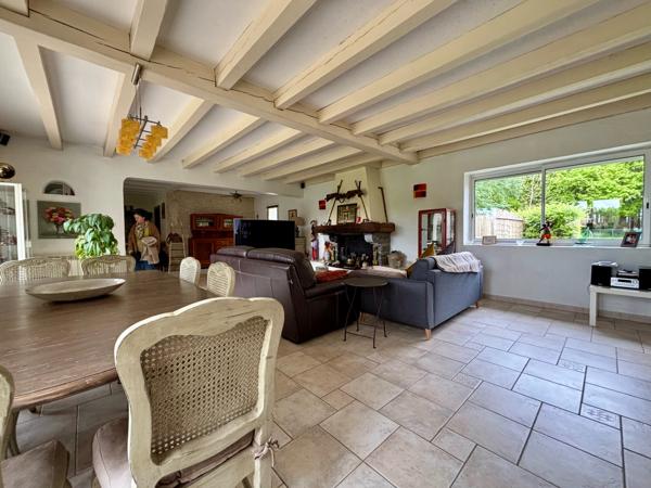 Villa 10 pièce(s) 7 chambre(s) 250 m²