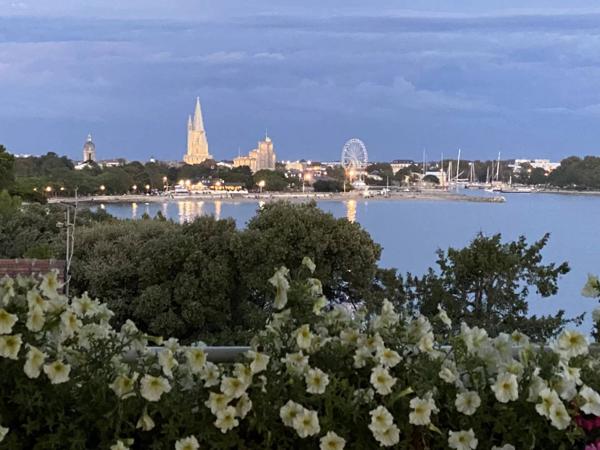 BIEN DE LUXE UNIQUE À LA ROCHELLE