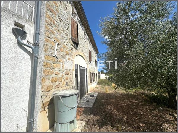 Maison de charme en pierre – 184 m² habitables – Secteur Cépie