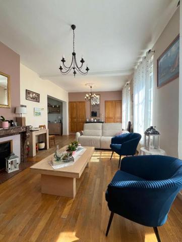 Maison  : 6 pièce(s) 155 m2 - Jardin et Terrasse