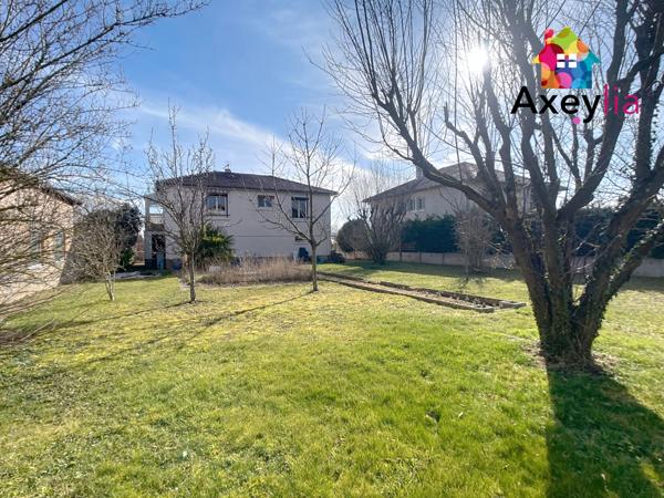 Riorges (42153) A VENDRE - SECTEUR RIORGES - MAISON RÉNOVÉE AVEC DÉPENDANCES ET JARDIN