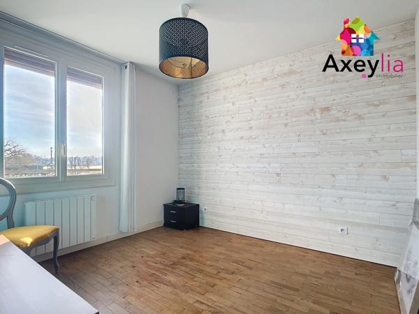 Riorges (42153) A VENDRE - SECTEUR RIORGES - MAISON RÉNOVÉE AVEC DÉPENDANCES ET JARDIN