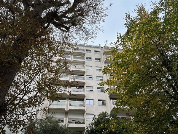 Appartement 3 pièces vue Tour Eiffel