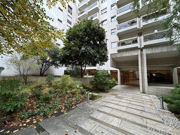 Appartement 3 pièces vue Tour Eiffel