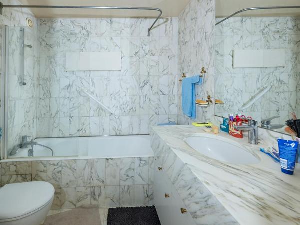 Appartement 3 pièces vue Tour Eiffel