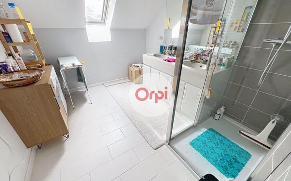 Maison à vendre    4 pièces •  Theix