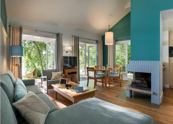 INVESTISSEMENT LOCATIF – CHAMOUILLE – Résidence de tourisme Center Parcs Le Lac d'Ailette - 7.13% de rentabilité