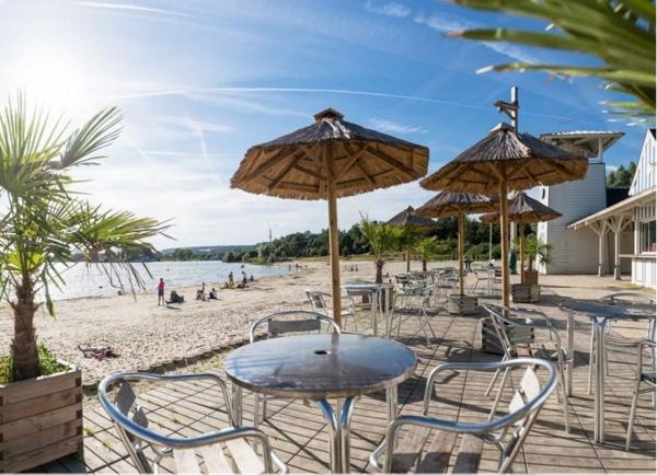 INVESTISSEMENT LOCATIF – CHAMOUILLE – Résidence de tourisme Center Parcs Le Lac d'Ailette - 7.13% de rentabilité