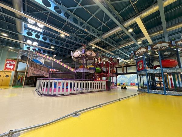INVESTISSEMENT LOCATIF – CHAMOUILLE – Résidence de tourisme Center Parcs Le Lac d'Ailette - 7.13% de rentabilité