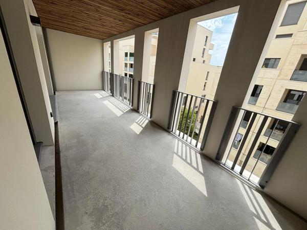Appartement à louer 2 pièces BORDEAUX (33), neuf, place de parking, terrasse 16m²