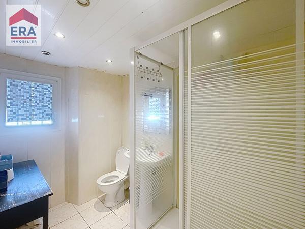 A VENDRE ST JOSEPH MARSEILLE 13014   MAISON DE VILLE  T4 , DEPENDANCES, COURS.