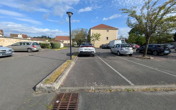 Stationnement à louer    Villemoisson-sur-Orge