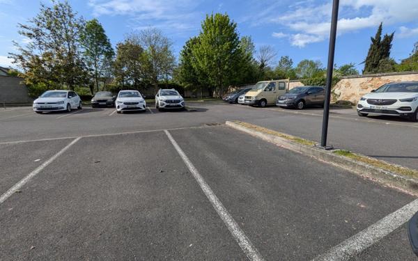 Stationnement à louer    Villemoisson-sur-Orge