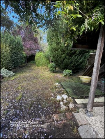 Maison familiale de 7 pièces à BOURGANEUF (23)