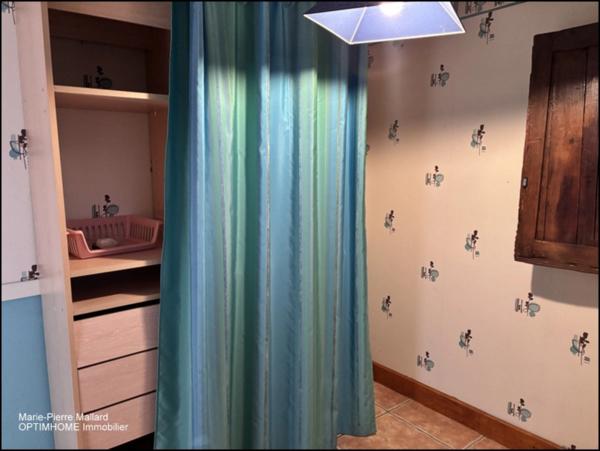 Maison familiale de 7 pièces à BOURGANEUF (23)