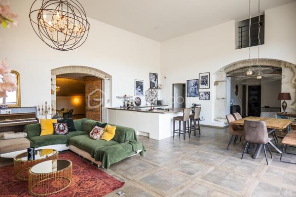 Corps de ferme de 270 m²