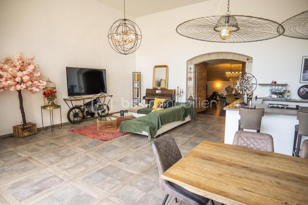 Corps de ferme de 270 m²