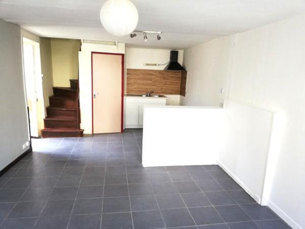 MAISON F3 à NEULLY LE VENDIN