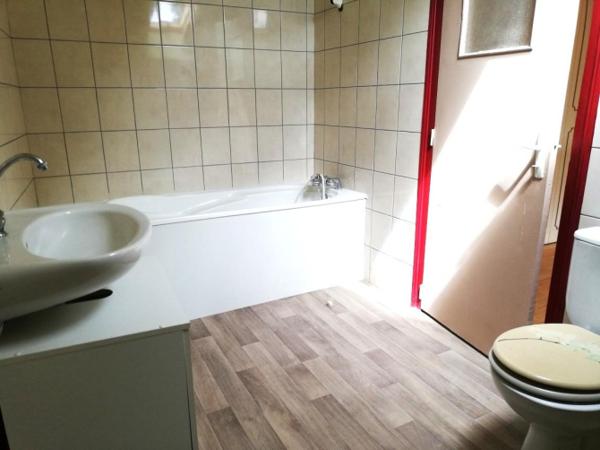 MAISON F3 à NEULLY LE VENDIN