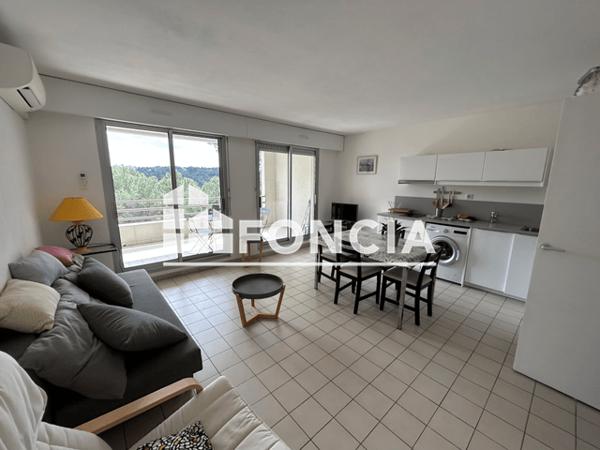 Location Appartement meublé 2 pièces 45.69 m² - 411 CHEMIN DU GOLF Nîmes 30900