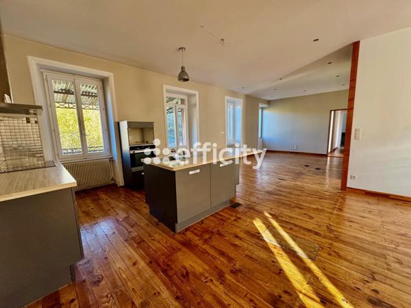 Maison 10 pièces - 240 m² Exclusivité efficity