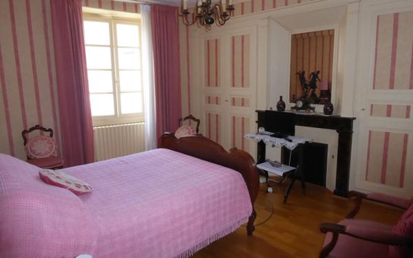 Maison à vendre    4 pièces •  Avaray