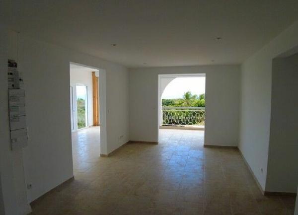 Appartement à vendre    3 pièces • 85 m2 Saint-François