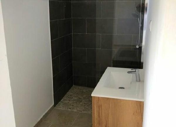 Appartement à vendre    3 pièces • 85 m2 Saint-François