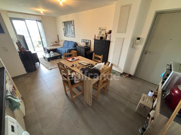 Appartement à vendre 2 pièces VENCE (06) ainsi qu'un garage individuel fermé en sous-sol !!