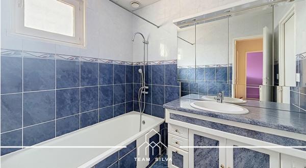 Maison
         4 pièces
        - 90 m² Exclusivité 309 900 € *