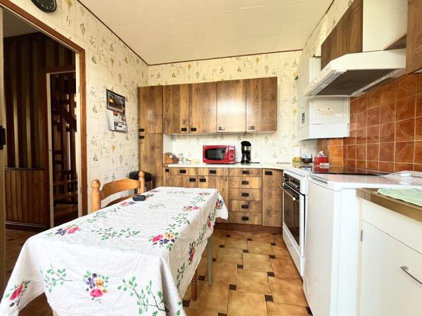 Maison à vendre 140 400 € Bourges 4 p 80 m² DPE D