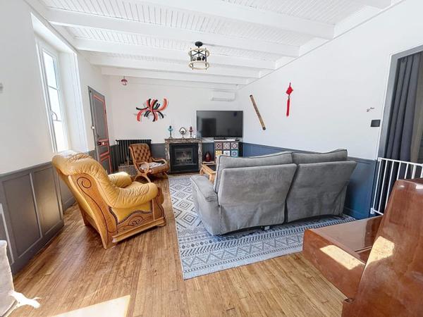 Maison 171 000 € La Rochette 5 p 235 m² DPE C