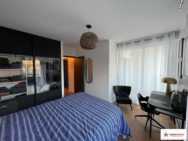 Proche vieux port. Grand appartement T3 en dernier étage. La rochelle
