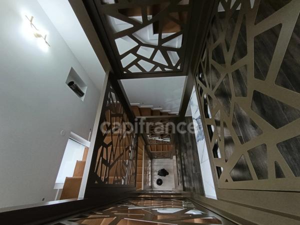 🏡 ARRAS (62) – Villa d’architecte contemporaine de 376 m² – 6 chambres – Ascenseur – Toit-terrasse