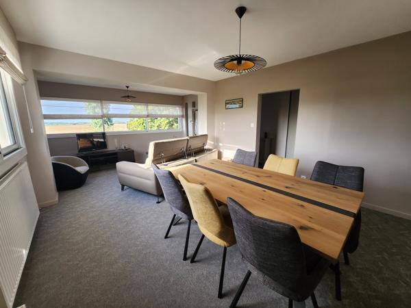 Magnils-Reigniers (85400) Maison rénovée en 2021 avec sous-sol et garage sur beau terrain clos et arboré