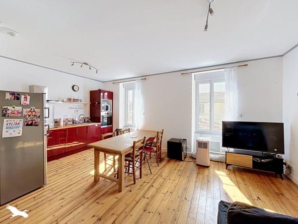 Immeuble 244 950 € Marans 157,5 m² DPE C