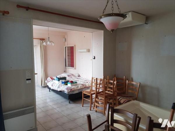 LA FLECHE, Quartier St André, Maison à rafraichir de 4 chambres