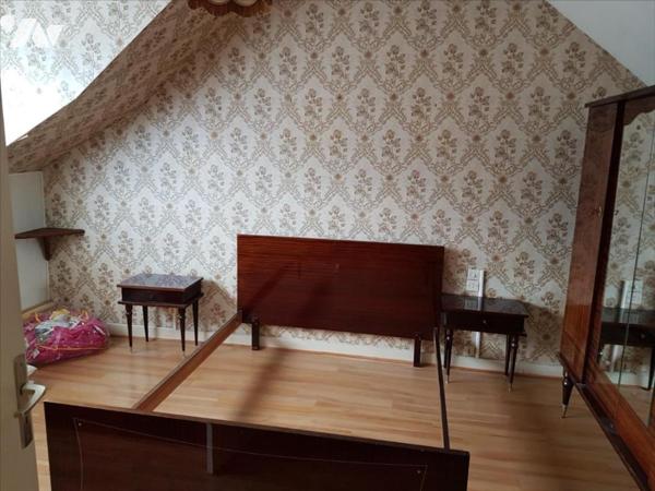 LA FLECHE, Quartier St André, Maison à rafraichir de 4 chambres