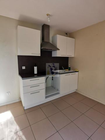 Vente appartement Angouleme (16000), 42.85m² avec 2 pièce(s) dont 1 chambre(s). Agence Allard Brimeaud