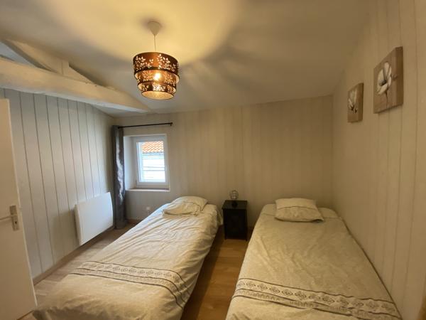 ANGOULEME Maison d'habitation rénovée idéale pour pied à terre, premier achat ou investissement locatif. Cave.