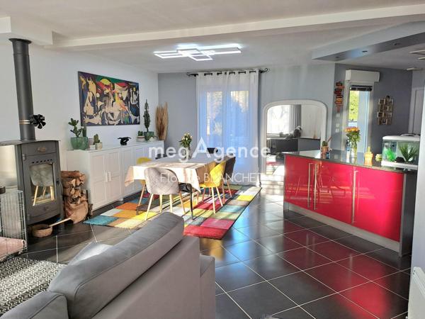 Maison à MONCE-EN-BELIN, 72230 - 6 pièces 134m²