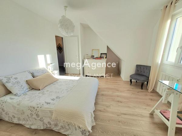 Maison à MONCE-EN-BELIN, 72230 - 6 pièces 134m²