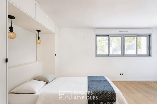 Charmante maison inversée des années 60 à la rénovation de qualité